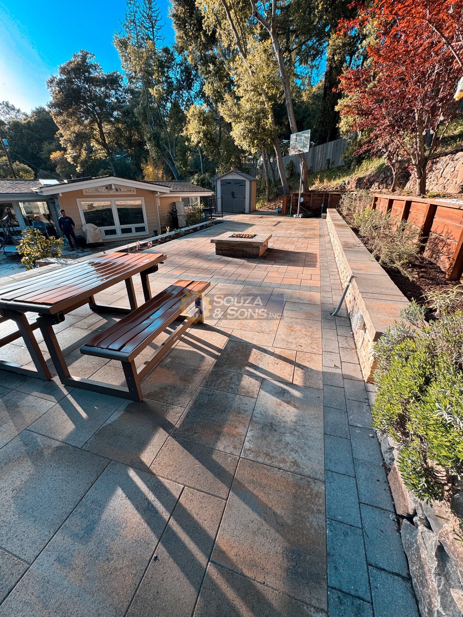 Hardscape project Silicon Valley — Souza & Son's Inc